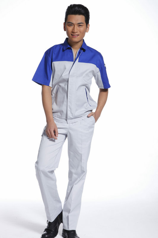 阻燃工作服定做該如何選擇面料以及清洗保養(yǎng)的方法。